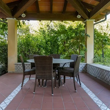 Alberta With Reserved Spot Villa *