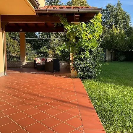 Alberta With Reserved Spot * Marina di Massa